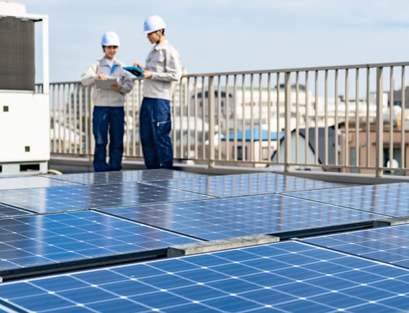 【2023年最新】太陽光発電の設置にかかる費用は？導入事例もご紹介！ 