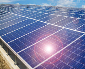 産業用太陽光発電のメリット・デメリットを徹底解説!導入事例の紹介も!